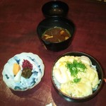 りょうりや 御旅屋 - 鯛白子丼