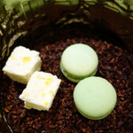 セララバアド - 小菓子