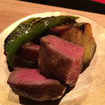 にくの匠 三芳 - 賀茂茄子・満願寺とお肉（タン元）の田楽