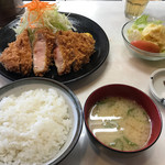 まるやま食堂 - 極上ロースかつ定食 1,300円
      ※ランチは1,500円→1,300円!!
      ポテトサラダ 250円
      