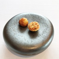 フィリップ・ミル 東京 - 食前酒に合わせたプティサレ