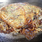 お好み焼き はまや - 「肉・玉子・うどんシングル」（780円）+「野菜W」（250円）