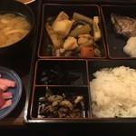 むさし - 弁当800円　鯖、煮物