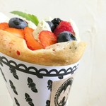 クレープリー チロル - 4種のフレッシュベリー＆レアチーズ