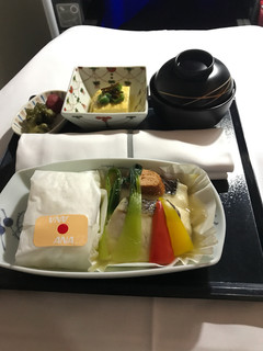 ANA全日空羽田発着国際線機内食 - 