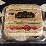 石窯パン工房　Pan De Park - フルーツサンド 250円