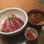 加藤牛肉店シブツウ - 山形牛たたきご飯