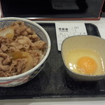 吉野家 - 牛丼（並）＋玉子（440円）