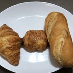 Epi厨庵 - クロワッサン(150円)/プチショコラ(100円)/ソフトフランス(180円)