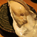 鈴しろ - 仙鳳趾　生牡蠣