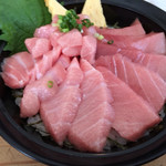 清水港　みなみ  - 国産生本鮪トロ三昧丼  スジまでトロけるぅ