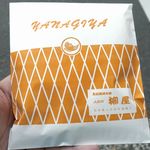 柳屋 - と、言うことで、150円で名店のたい焼きをゲット！もちろん天然物のたい焼きです。