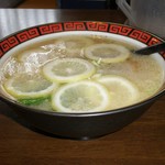 麺屋 秀 - レモンらぁめん 750円