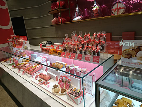 閉店 ラ パティスリー デ レーヴ 新宿 ケーキ 食べログ