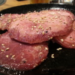 焼肉ホルモン 兆伊 - タン塩