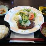 ビアンモール - RESTAURANT & CAFE bien mall ＠臨海町 和風ハンバーグ定食 税込900円 ご飯少な目でお願い