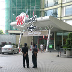 Crazy Cowboy - 取り敢えず立っていればよい警備員マレー・スタイル