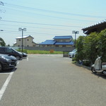 大木うどん店 - 駐車場は広い