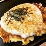 Okonomiyaki Tsuruya - 山芋のソース？には驚いた。