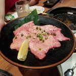 炙 焼肉・ホルモン - 