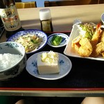 丸福食堂 - ミックスフライ定食 850円