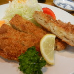 魚伊 - まぐろメンチかつ（480円）