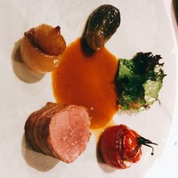 ドミニク・ブシェ トーキョー - お肉とソース。芸術的。