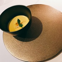 ドミニク・ブシェ トーキョー - アミューズブーシュ、とうもろこしの冷製スープ