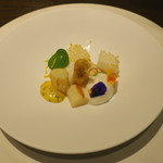 sincere - 仏・ロワール産のホワイトアスパラとアオリイカのロースト ベアルネーズのソース