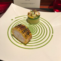 ラトリエ ドゥ ジョエル・ロブション - 焼きとうもろこしに見立てた手長海老と帆立貝のムースをワサビの風味で