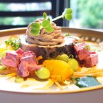 ビズ 神楽坂 - ランチコース 2980円 の鳥取産大山ハーブ地鶏のモンブラ仕立て