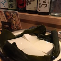 京の禅 車 四条烏丸店 - その日に仕込んだ『手作り豆腐』。
