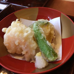 藤さわ - 熱々だし…何より天ぷらが上手です。
