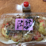Sakura Chaya - たこ焼きと別添えの山葵ソース