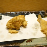 銀座 天一 横浜高島屋店 - カリフラワーの天ぷら！　カレー塩も合うけど、レモンと塩も合いました♪