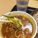 名代 箱根そば - 辛さの中にきゅうりが爽やか