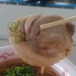 中華蕎麦 とみ田 - 味の乗ってるメガチャーシュー