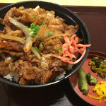 麺勝 - 2017年7月10日  牛上カルビ丼