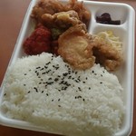 からあげ屋 - 唐揚げ弁当 メガ