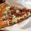 Hotlips Pizza - 料理写真:ピザ