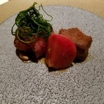 六雁 - 黒毛和牛のローストビーフ　ハツカツ