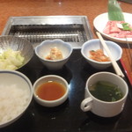 焼肉 叙々苑  燦々亭 - 切り落としカルビランチ