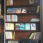 純喫茶 途上園 - 本箱