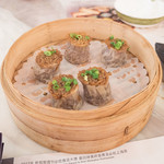 南小館 the dining room - 外婆紅烧肉烧买 5個50HKD（750円くらい）もち米と豚肉のシュウマイ　うんめー