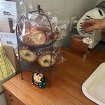 ベーカリー CLOUD - ラスクはレジ横で販売されています。