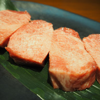 焼肉 大貫 - 厚切り牛タン塩