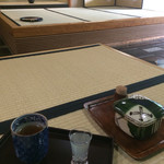 山中温泉　花紫 - 朝風呂後に、梅のお菓子がいただける。しかも美味しい♡