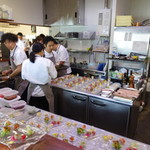 ビストロ ダイア - ２８人の団体さんが入って、厨房は凄いことになっていました