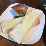 ジャム cafe 可鈴 - 今日はパンでいただきました。