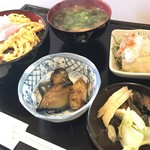 鉄板焼 かくれんぼ - 本日の定食 750yen